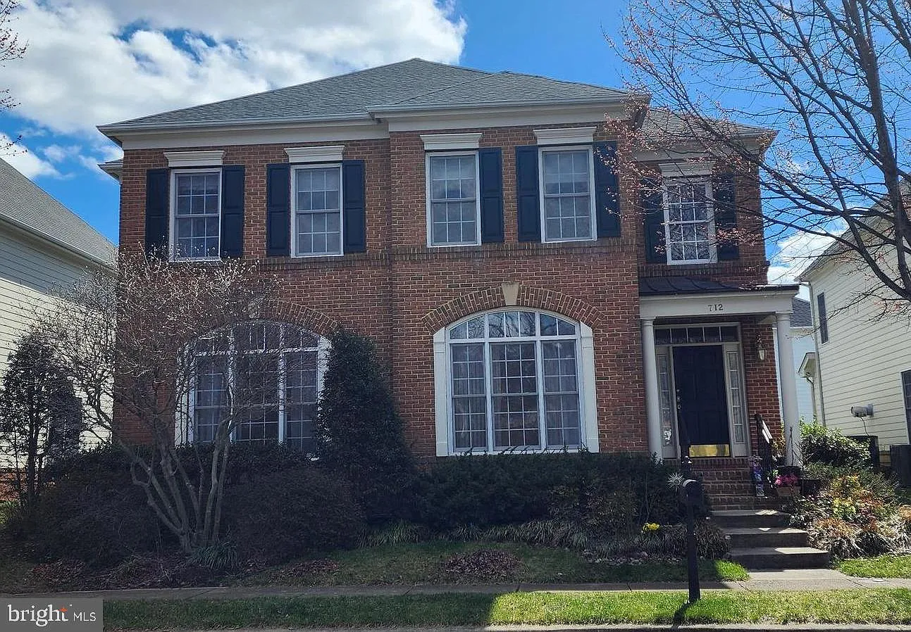 712 Coybay Dr photo 1