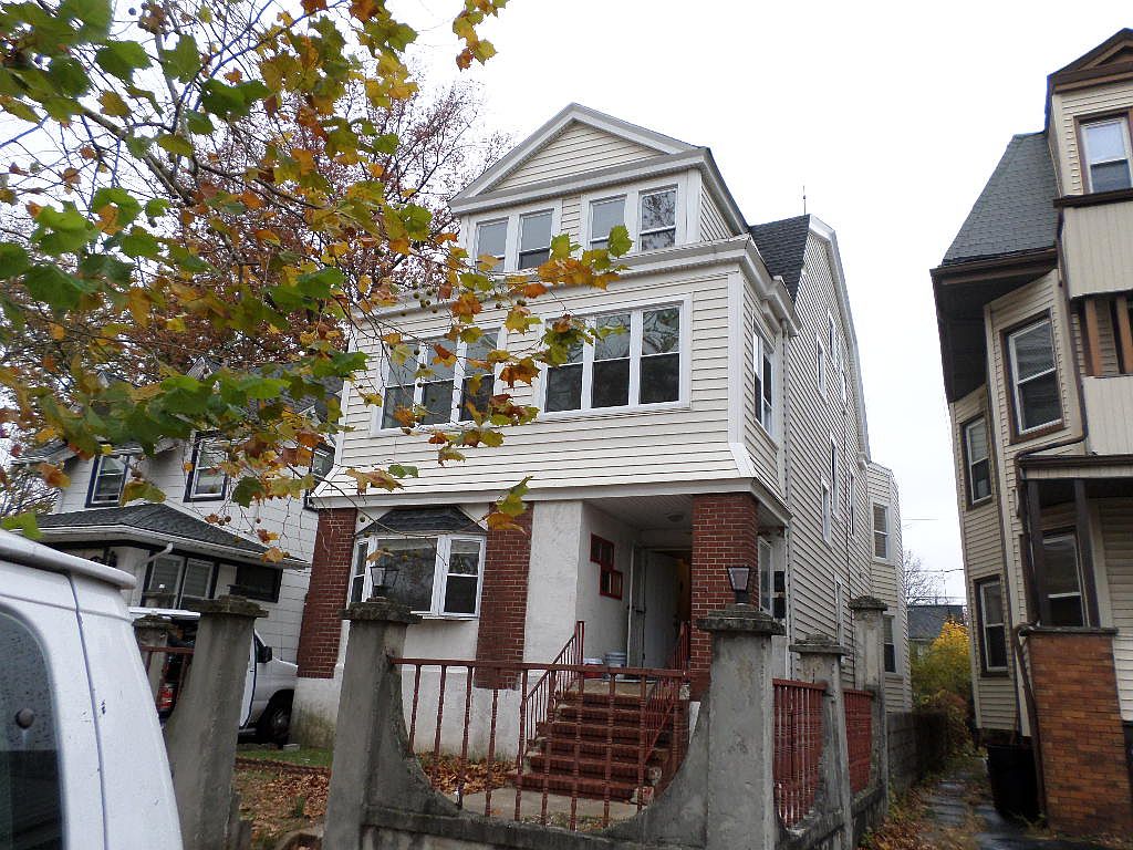 77 Ampere Pkwy, East Orange, NJ 07017 Zillow