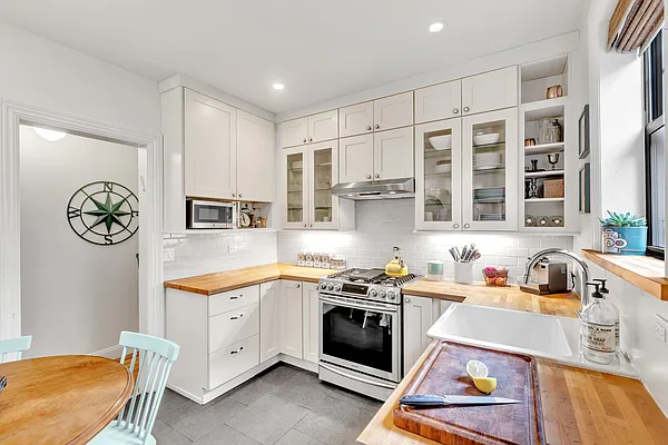 Rented by Owner | media 9