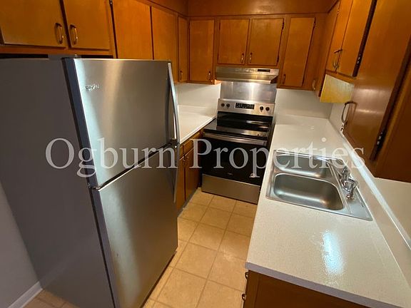 4th image of 1606-1610 W Northwest Blvd #1608-D
