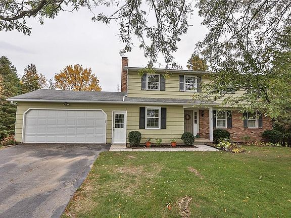 2nd image of 92 Grandview Dr