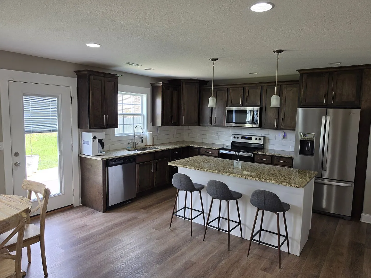 3/2.5 home in beautiful Jonesborough — Photo 3