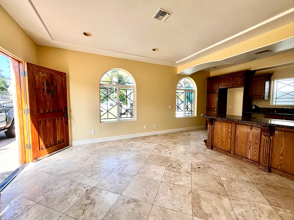 434 N Bernal Ave #1