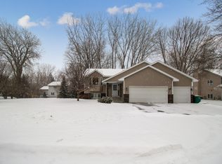 3030 Valento Ln, Little Canada, MN 55117