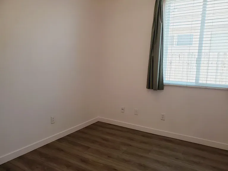 3070 Hawaii Ct — Photo 12