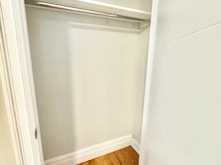 223 Washington Ave #1 — Photo 26