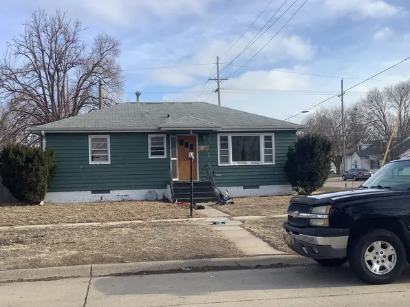 103 E 16th St, Grand Island, NE 68801