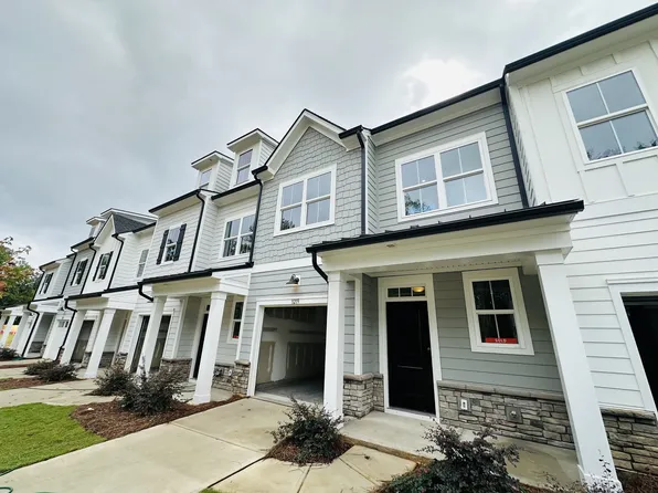 3219 Finchborough Ct, Charlotte, NC 28269