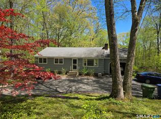 708 E Pond Meadow Rd, Westbrook, CT 06498