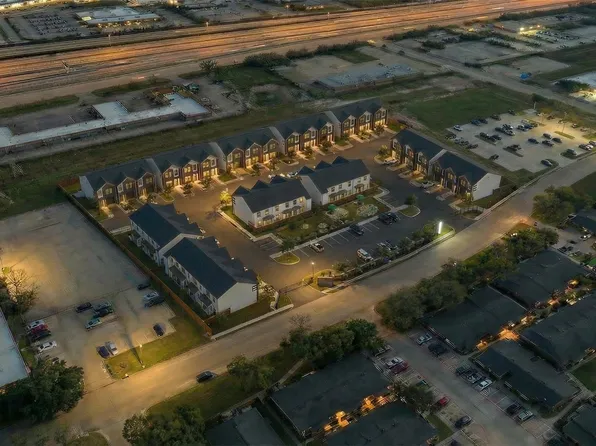 81 Northpoint Dr Building 6, A Houston, TX 77060