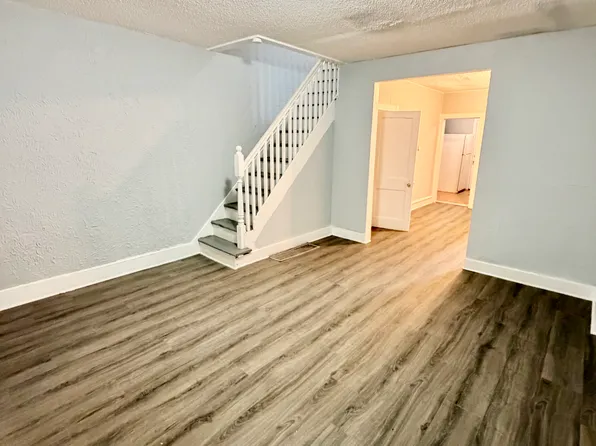 5627 Malcolm St, Philadelphia, PA 19143