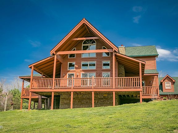 2nd image of 3385 Clear Valley Dr