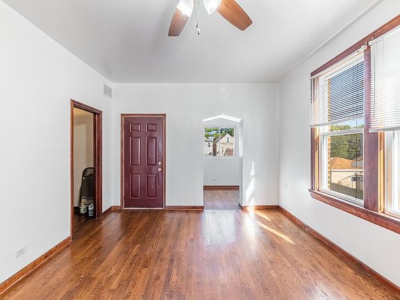 5th image of 3027 S Kostner Ave #2