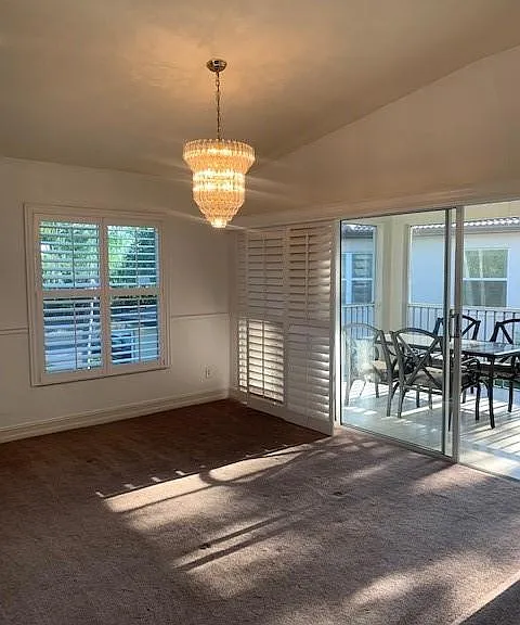 300 Diamond Cir #302 — Photo 4