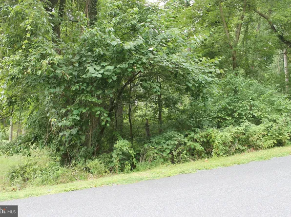 13 Forest Trl, Fairfield, PA 17320