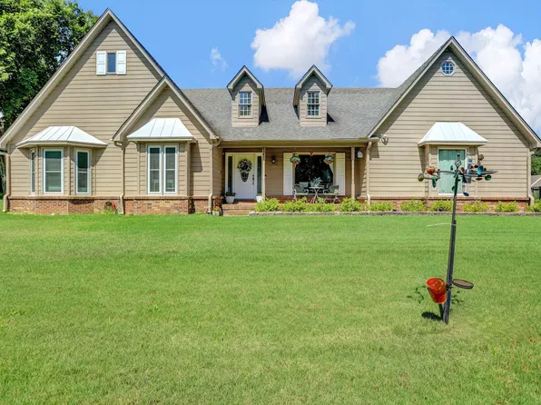 4045 Bartlett Country Rd, Bartlett, TN 38135