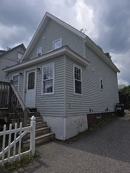 Spruce Ct