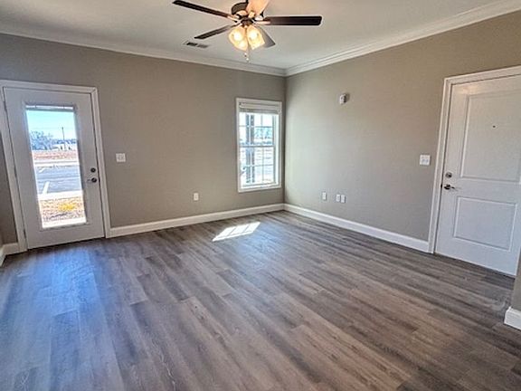 5th image of 5330 Bakers Spring St #111