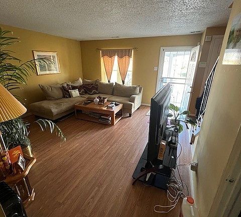 4th image of 820 Grayfox Dr #820