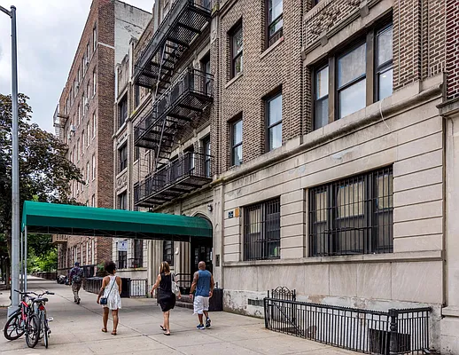 Rented by Nooklyn NYC LLC | media 42