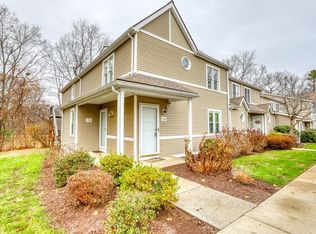 61 Abbey Memorial Dr APT 128, Chicopee, MA 01020