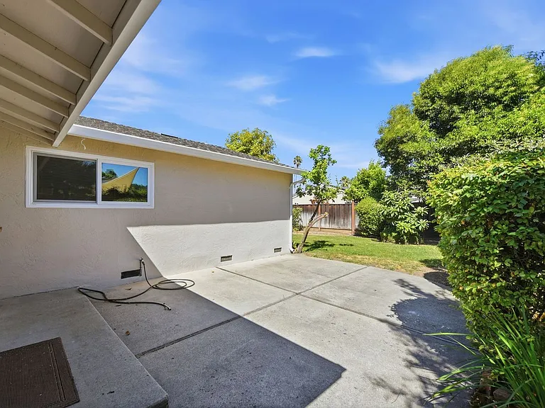 5880 Taormino Ave — Photo 36