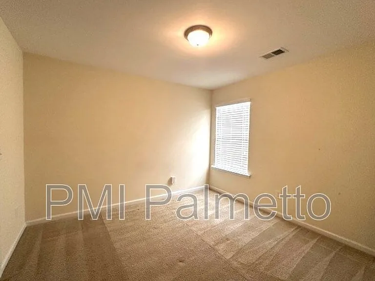 414 Hawkeye Ct — Photo 27