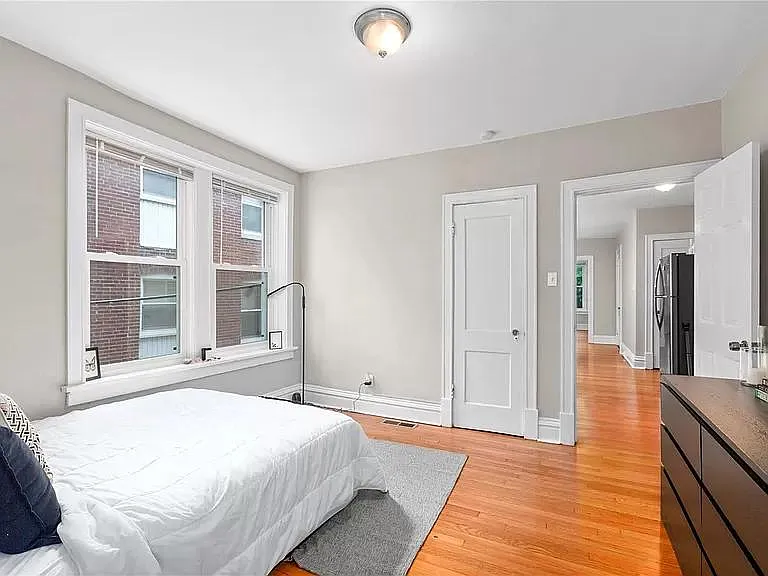 4951 Lindenwood Ave #2E — Photo 6