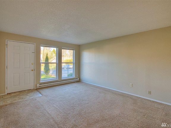 5th image of 17217 10th Avenue Ct E
