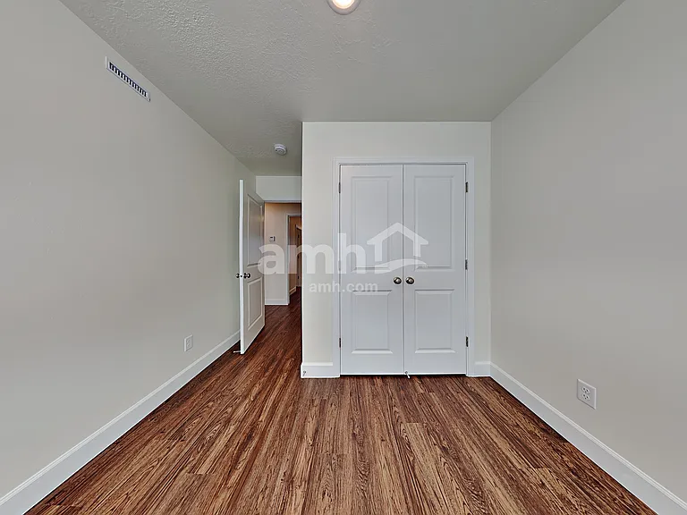 11078 S Trocadero Ave — Photo 17