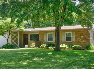 1909 Golden Dr, Bloomington, IL 61701