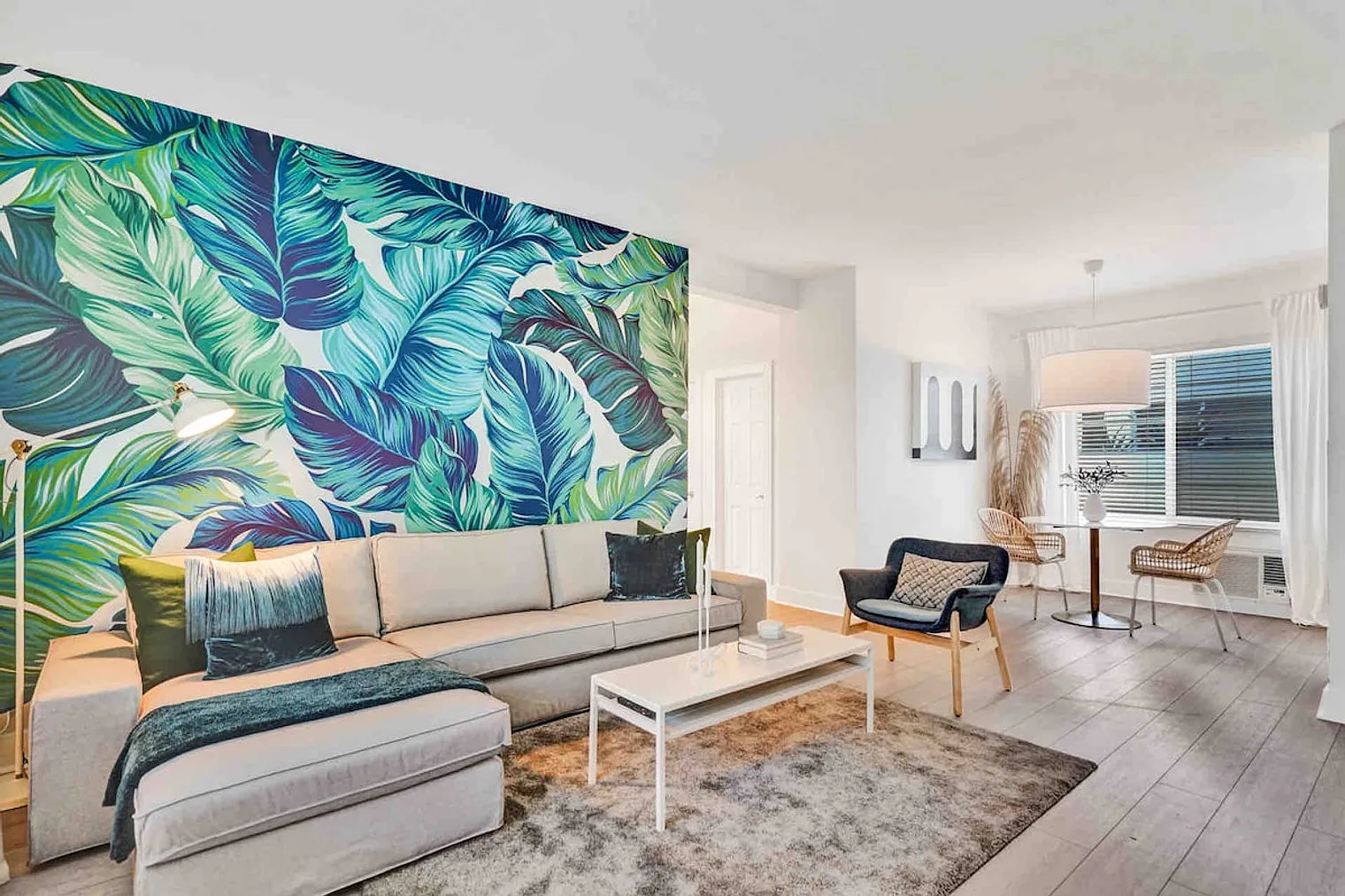 2 bed, 1.0 bath, 1001 sqft, $8,561 — Photo 2