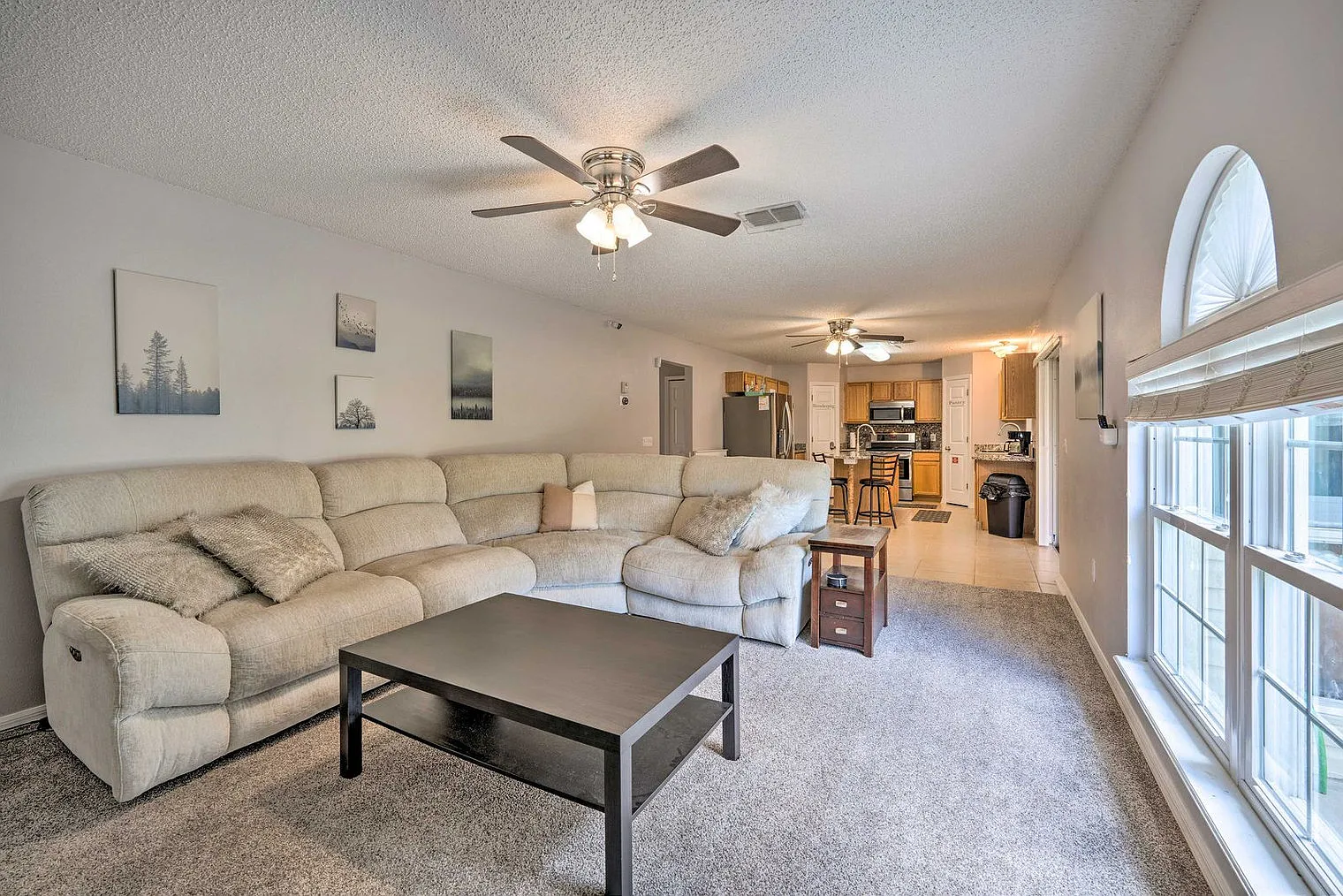 4 bed, 2.0 bath, 2873 sqft, $3,090 — Photo 1