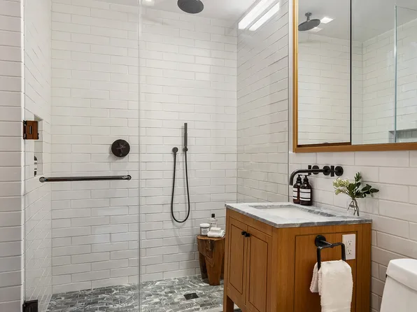 36 Bleecker Street image 15 of 19