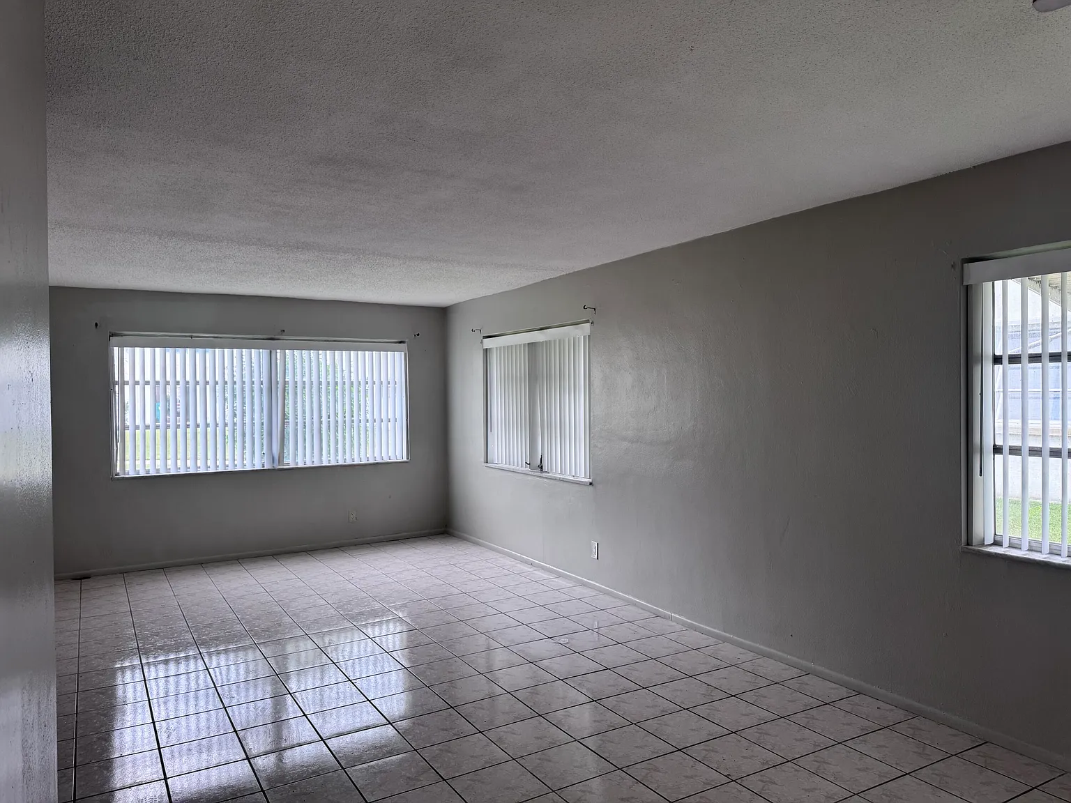 2 bed, 2.0 bath, 950 sqft, $1,800 — Photo 4