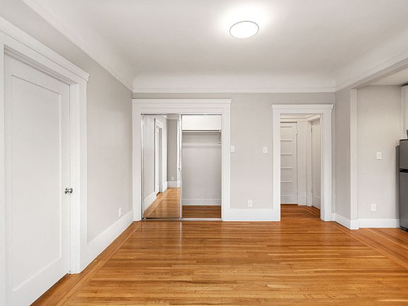 5th image of 1700 Bush St APT 8