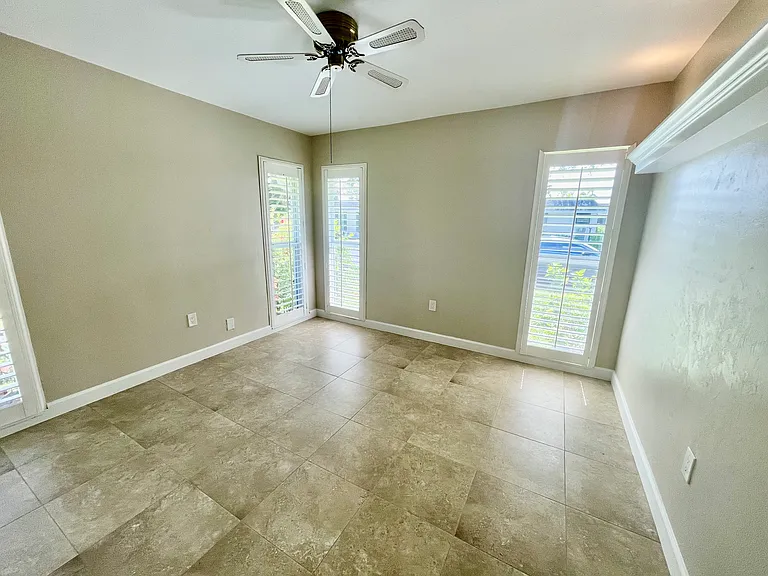 245 Lanchester Ct — Photo 19