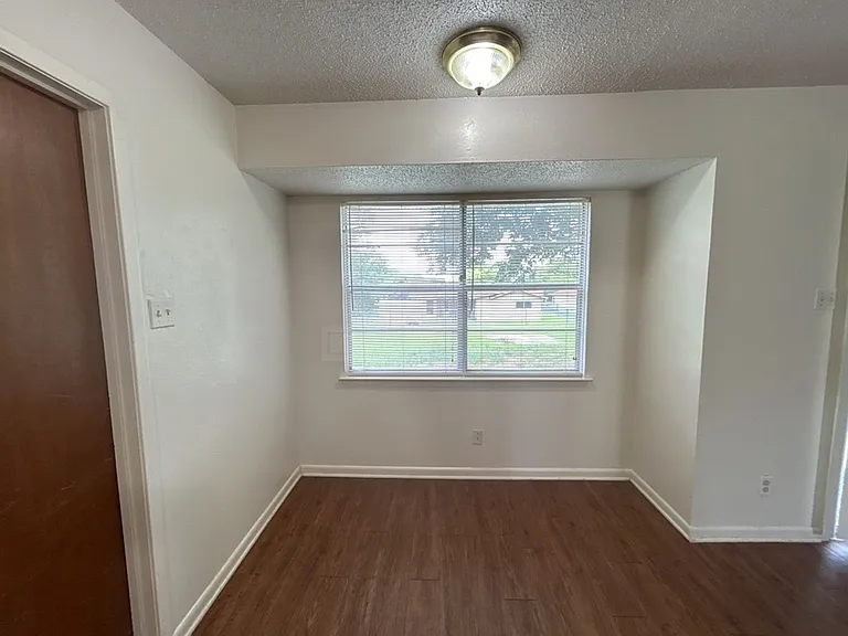 1205 Kathey Dr — Photo 10