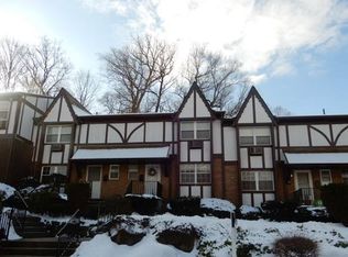 83 Parkside Dr, Suffern, NY 10901