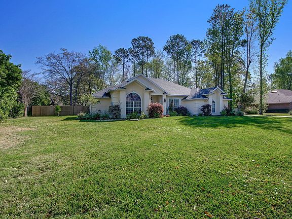 2nd image of 1741 Greenridge Cir S