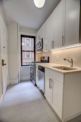 Rented by Corcoran | media 5