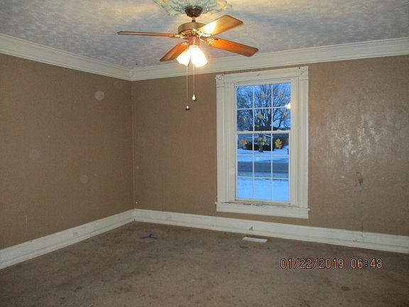 5th image of 1104 Lincoln Ave