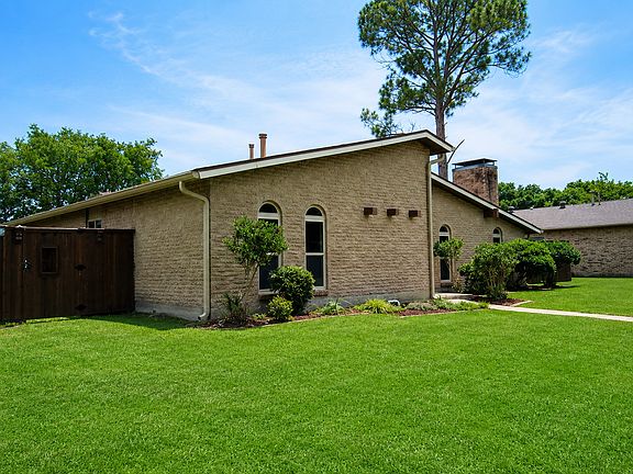 2nd image of 610 Apache Dr