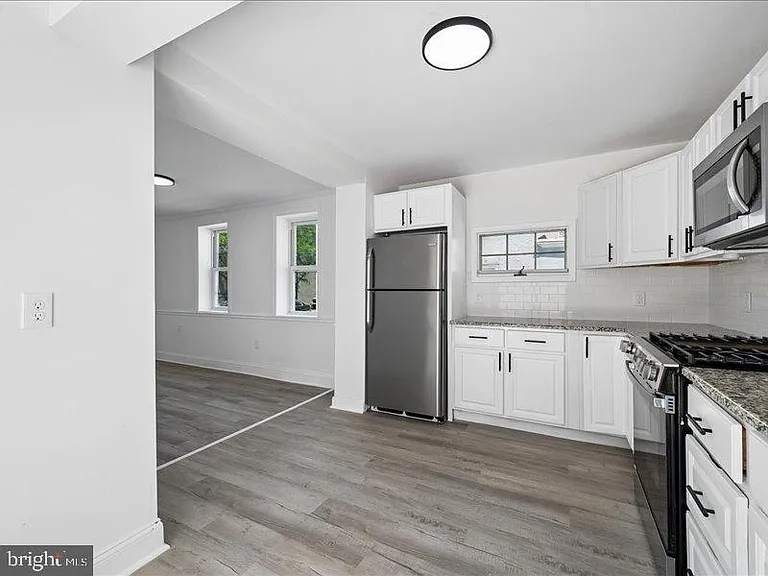 2605-07 Sepviva St — Photo 18