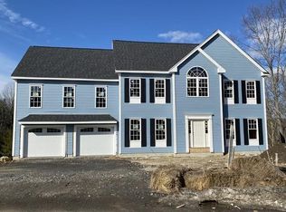 38 Fleming Ave, Andover, MA 01810