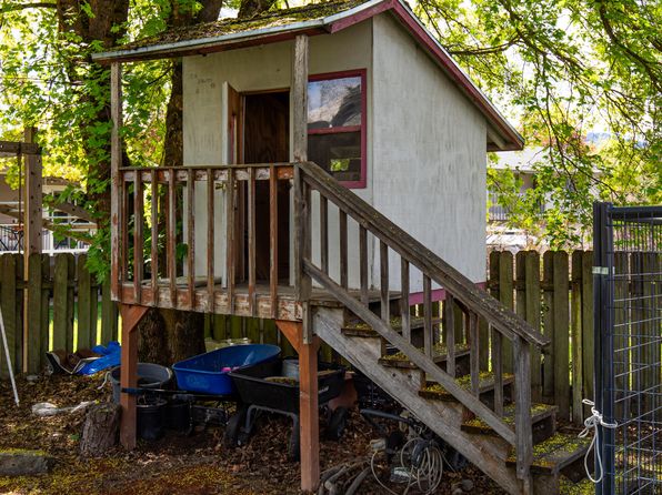 1730 E Ivy Ave, Colville, WA 99114