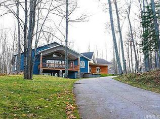 325 Brookton Rd, Marquette, MI 49855