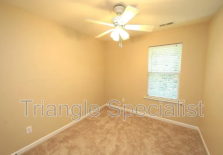 8227 Martello Ln — Photo 10
