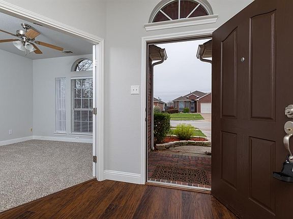3rd image of 3920 Old Richwood Ln