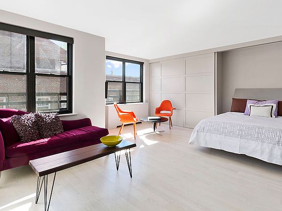 2nd image of 81 Bedford St #6B